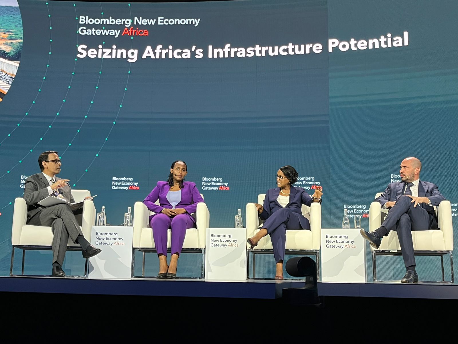 Bloomberg Gateway Africa : à Marrakech, Michael Bloomberg remercie Le Roi Mohammed VI