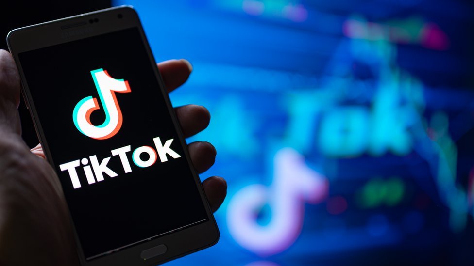 TikTok rétabli aux Etats-Unis, quelques heures après avoir suspendu ses services